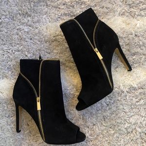 VINCE CAMUTO -  Black Suede Zipper Detailed  Peep Toe Bootie. 8.5.Brand New.